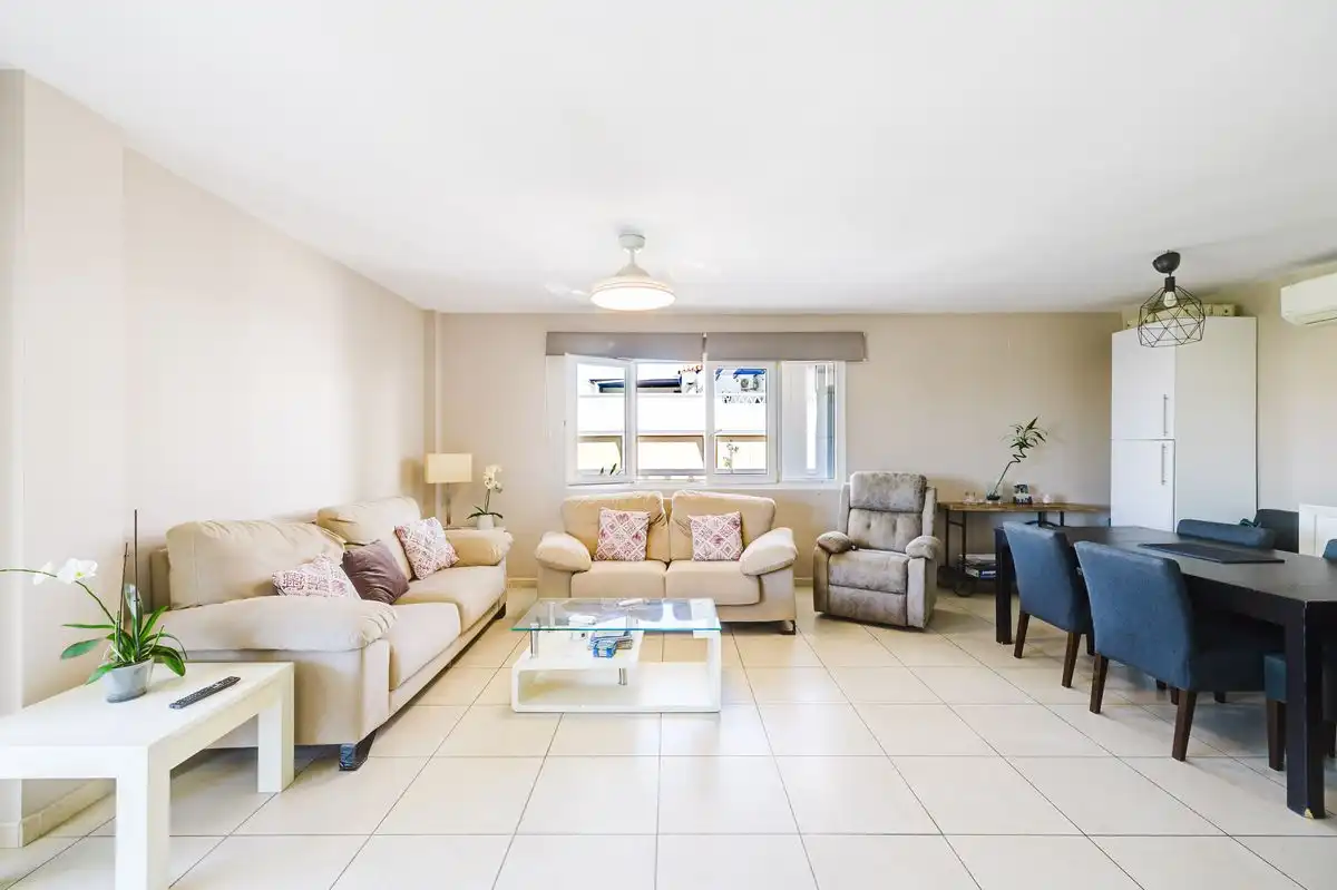 Penthouse with lift for sale in Calle Pio Baroja-Nva Andalucia, imagen 3