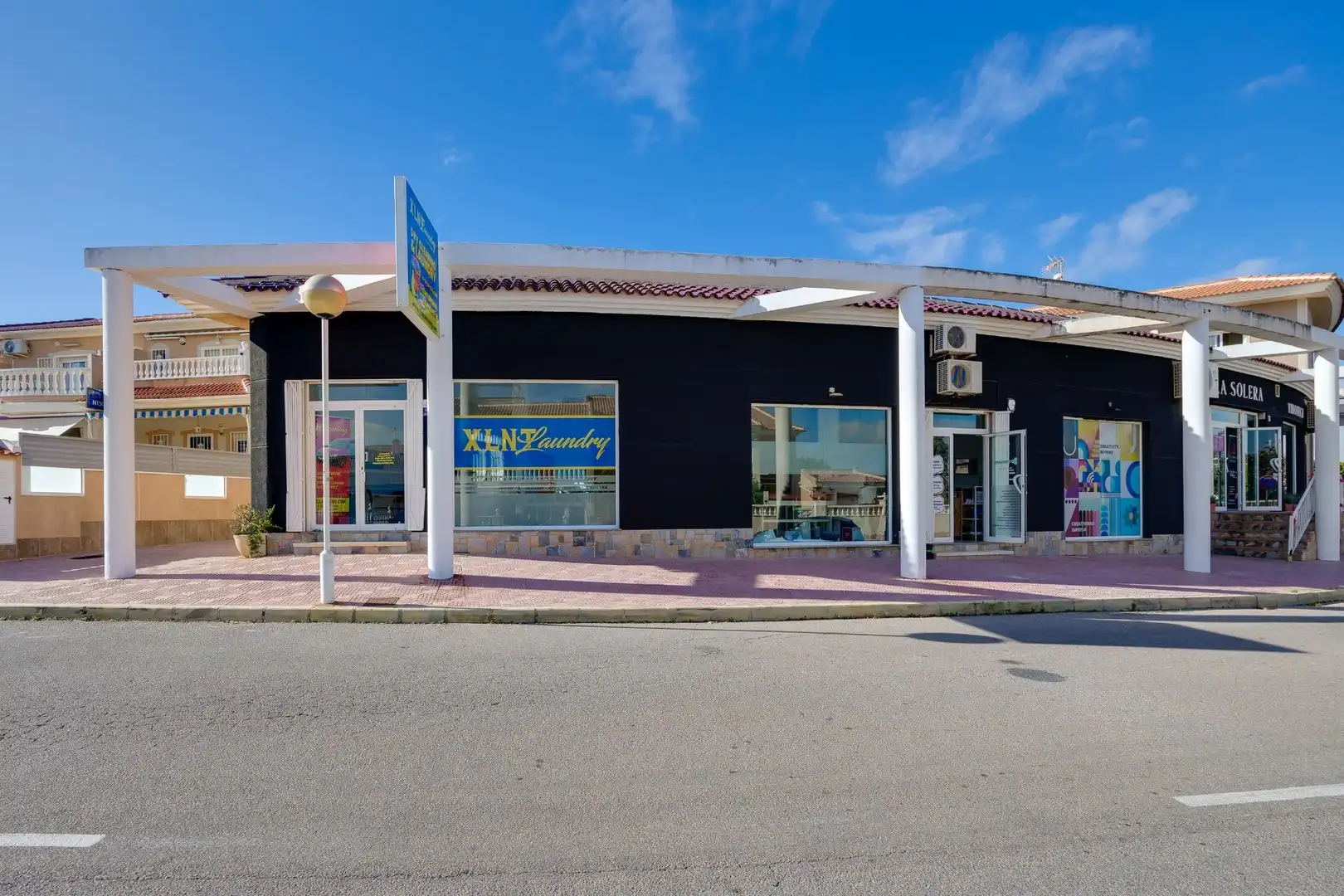 Commercial properties for sale in Doña Pepa