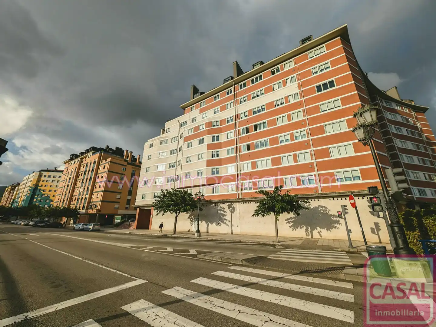 Vista exterior de Piso en venta en Oviedo  con Calefacción, Trastero y Amueblado