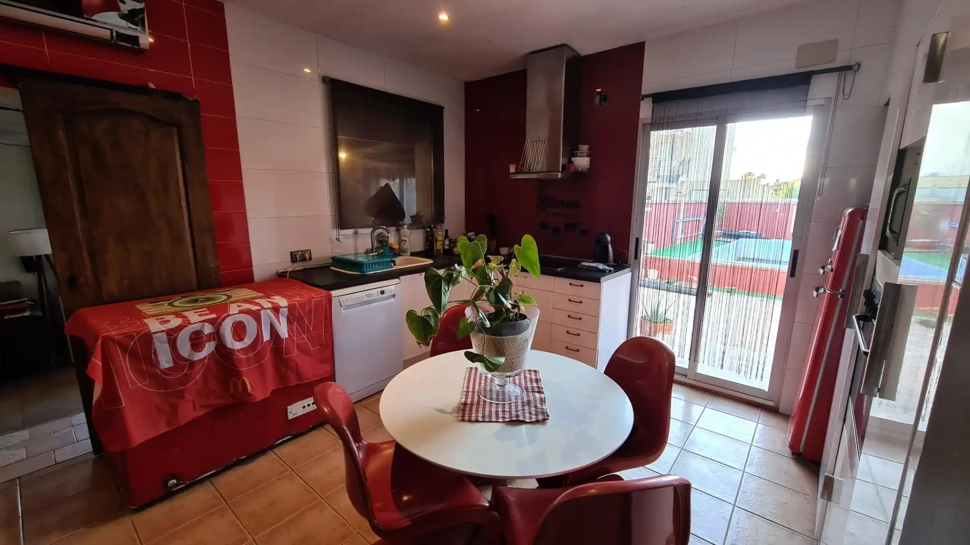 Cocina de Casa o chalet en venta en Amposta con Jardín privado, Terraza y Piscina