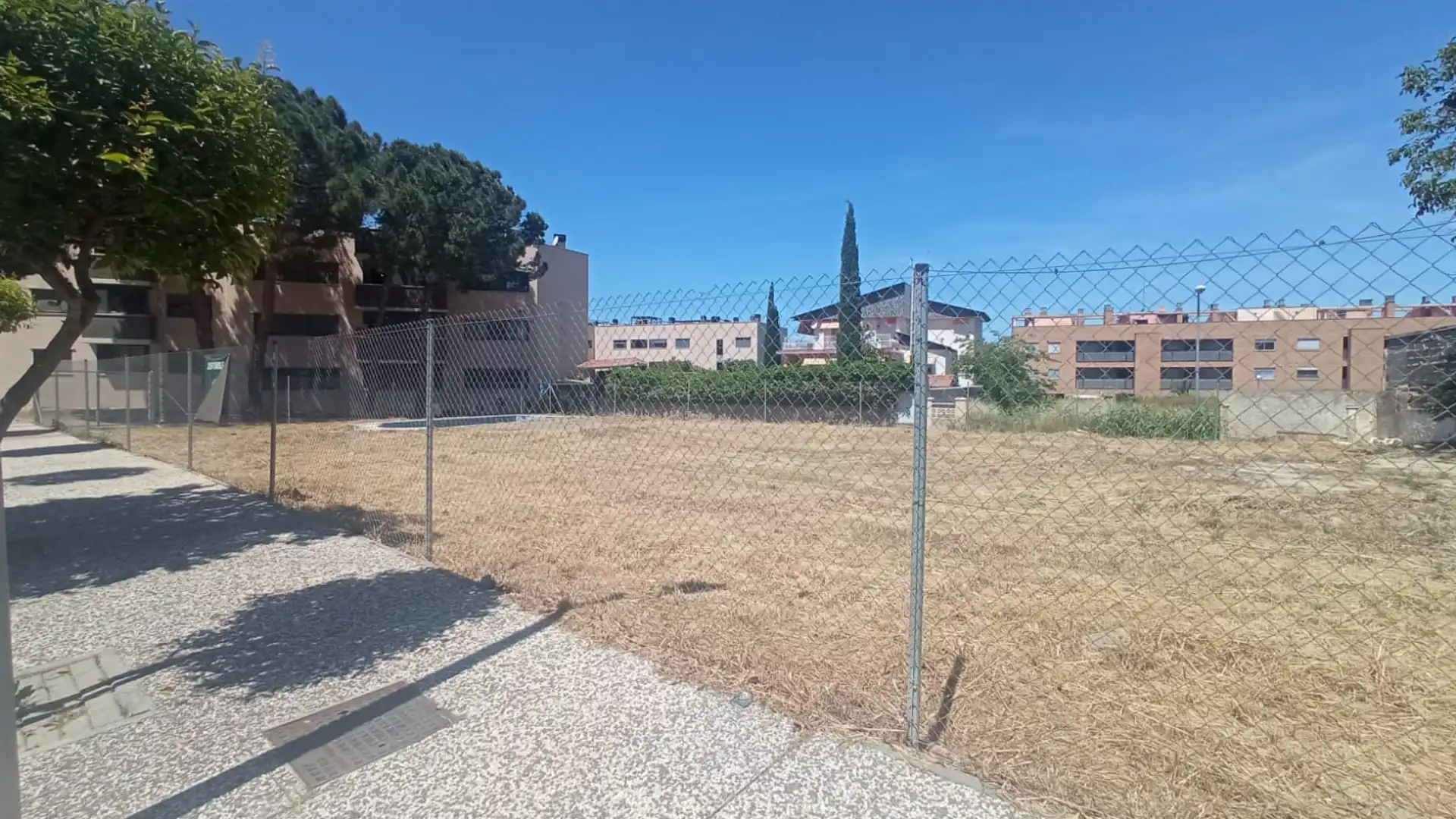 Residential zum Verkauf in Cadrete