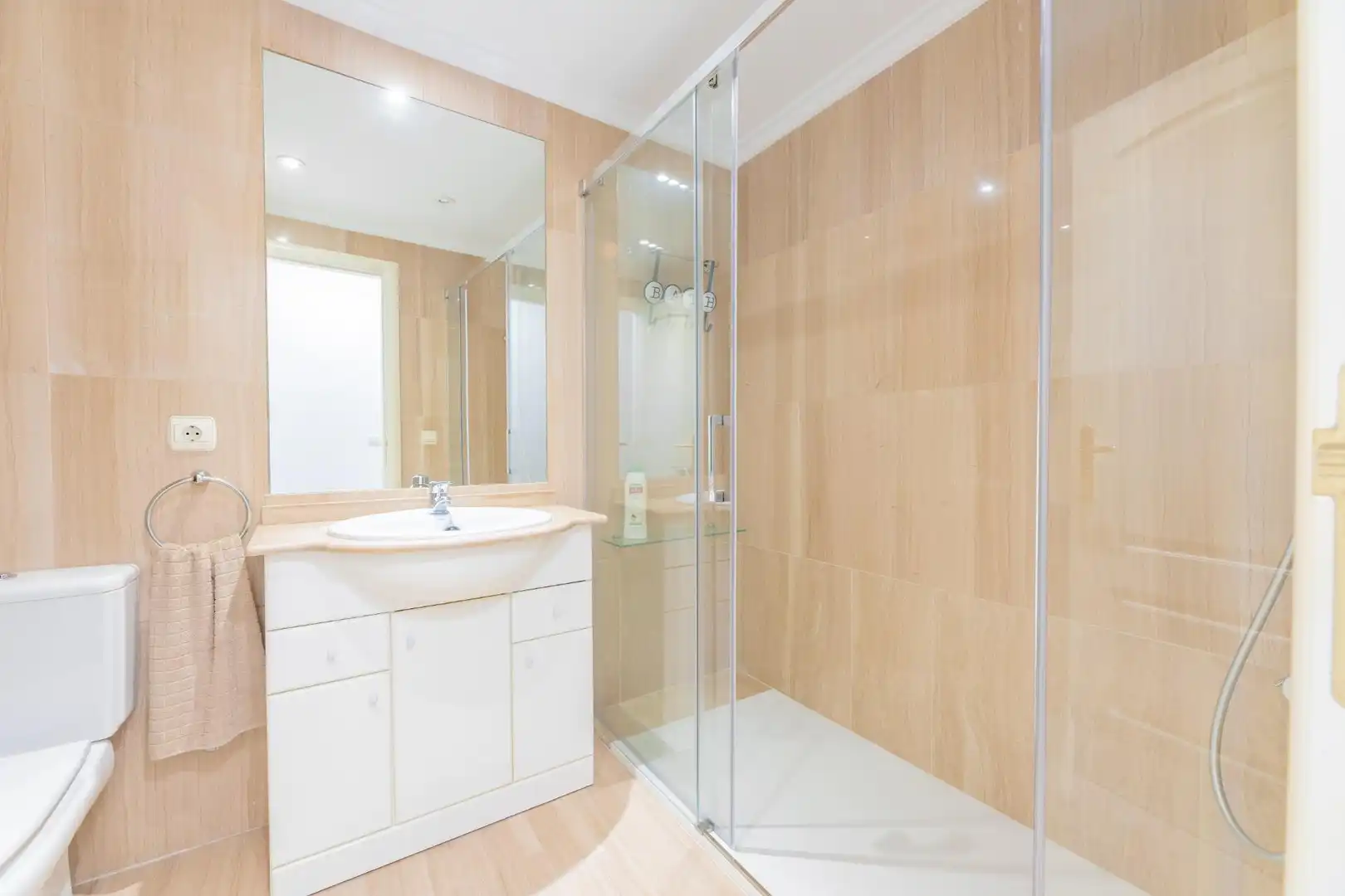 Baño de Piso en venta en Jávea / Xàbia con Aire acondicionado, Jardín privado y Terraza