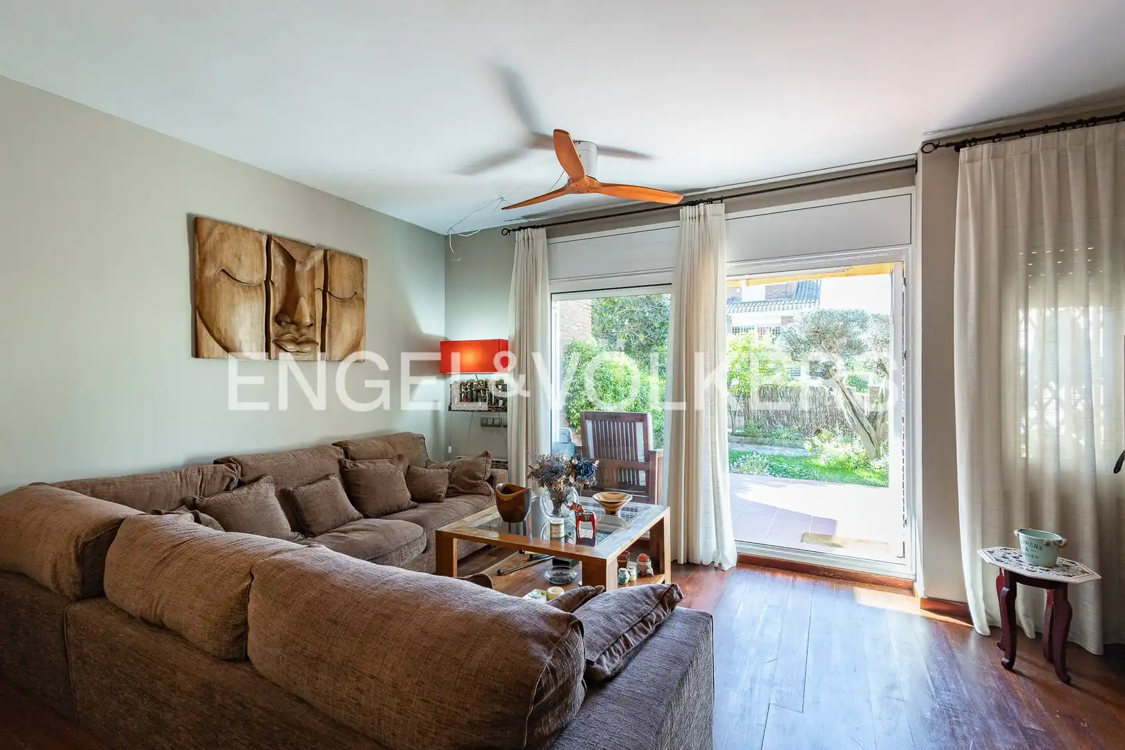 Living room of Houses for sale in Sant Feliu de Llobregat  with Heating, Private garden and Terrace