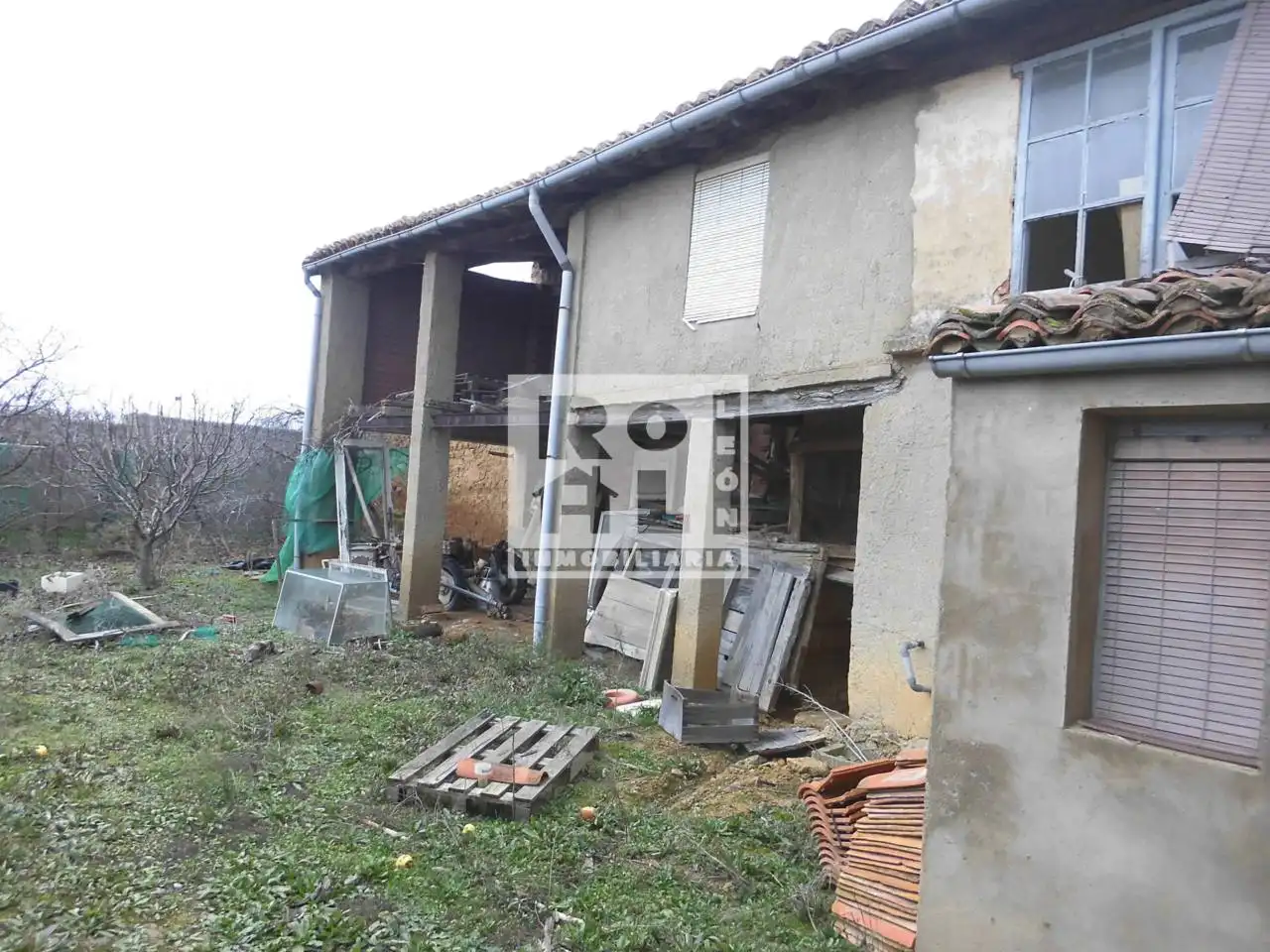 Casa o xalet en venda en Valdefresno amb Jardí privat
