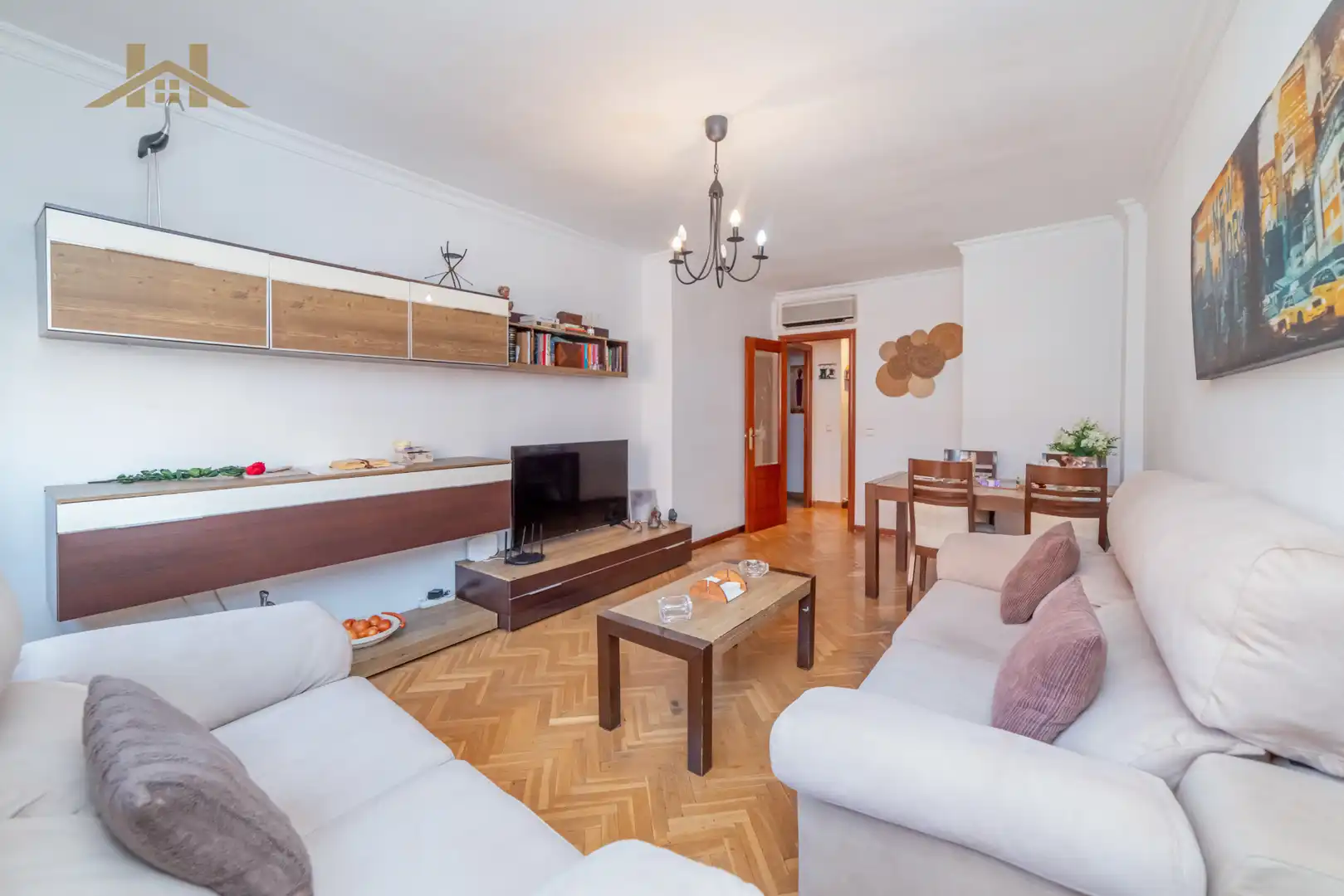 Living room of Flat for sale in Aranjuez  with Air Conditioner and Balcony