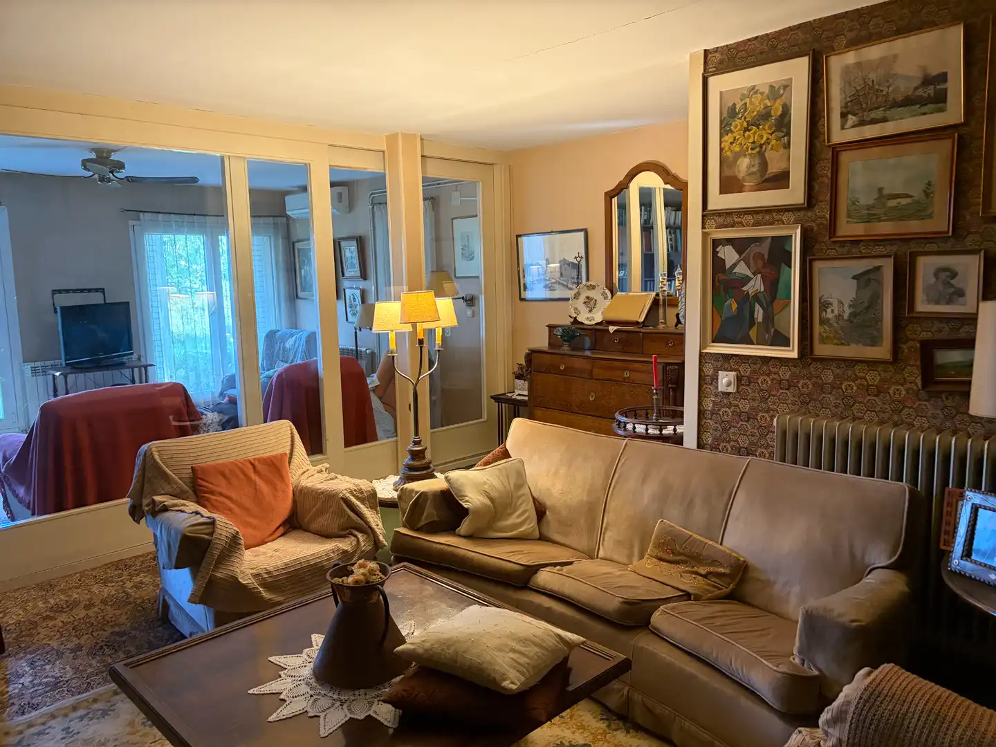 Sala de estar de Casa o chalet en venta en Banyeres del Penedès con Aire acondicionado, Calefacción y Jardín privado