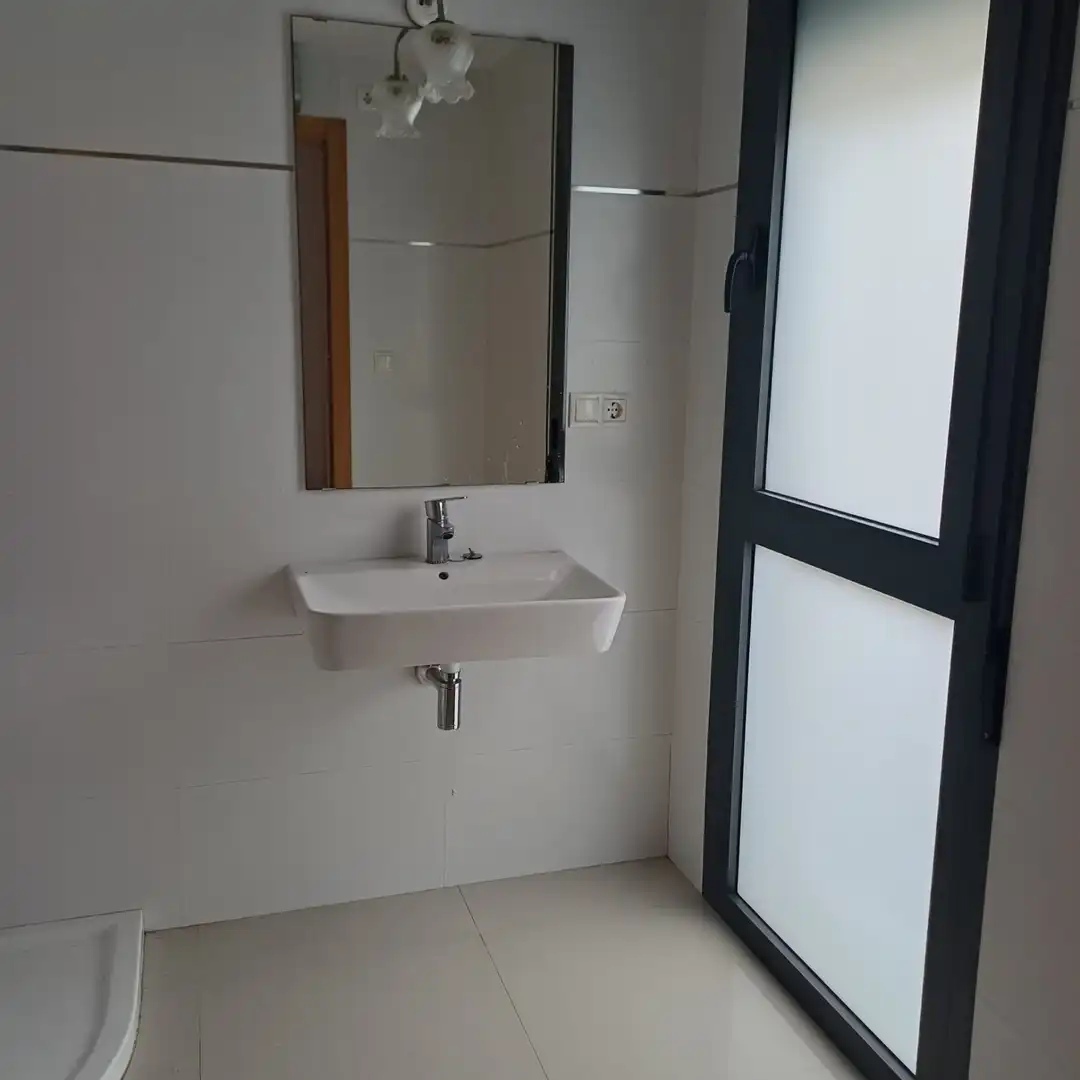 Baño de Piso en venta en Vilagarcía de Arousa con Calefacción, Parquet y Trastero