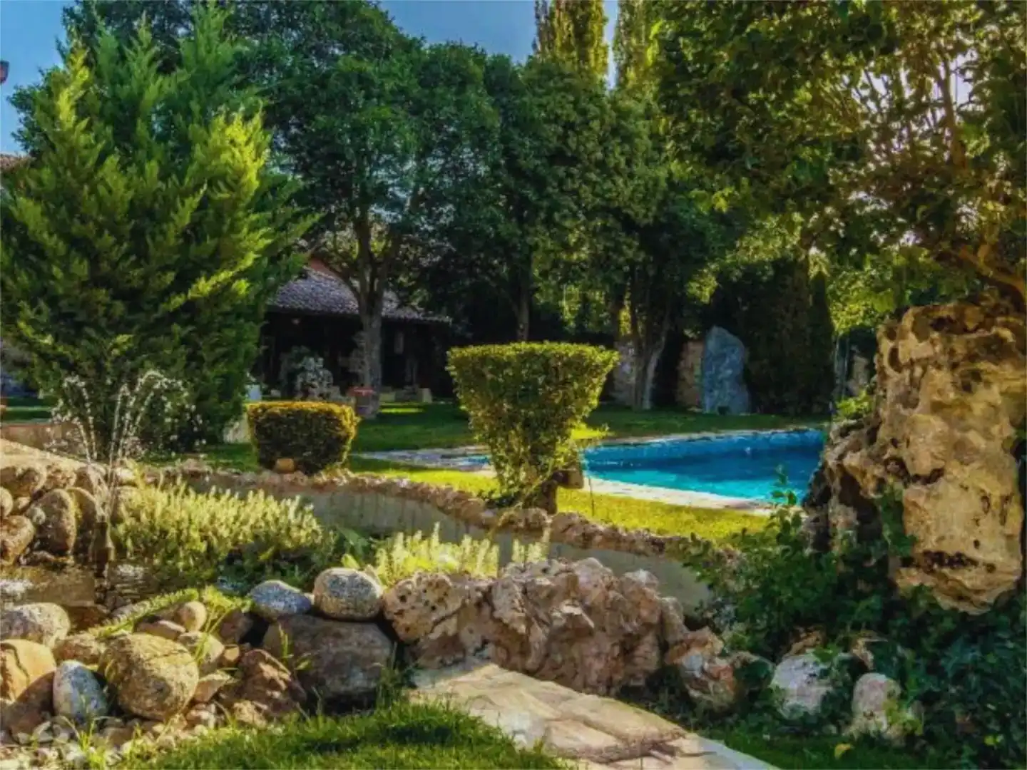 Jardín de Piso en venta en Carabaña con Jardín privado, Piscina y Amueblado