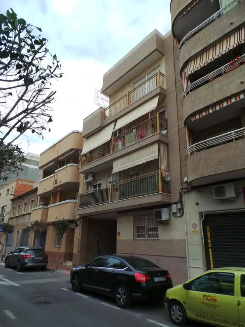 Flat with lift for sale in Carrer Gabriel Miró