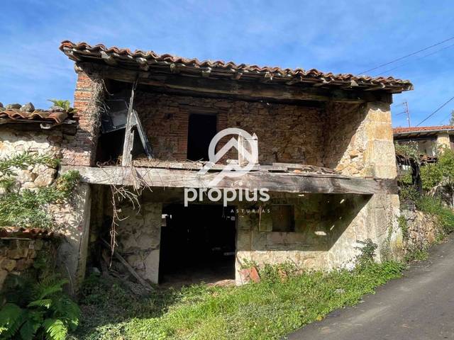 Casa-chalet en Venta en Pedroso en Onís