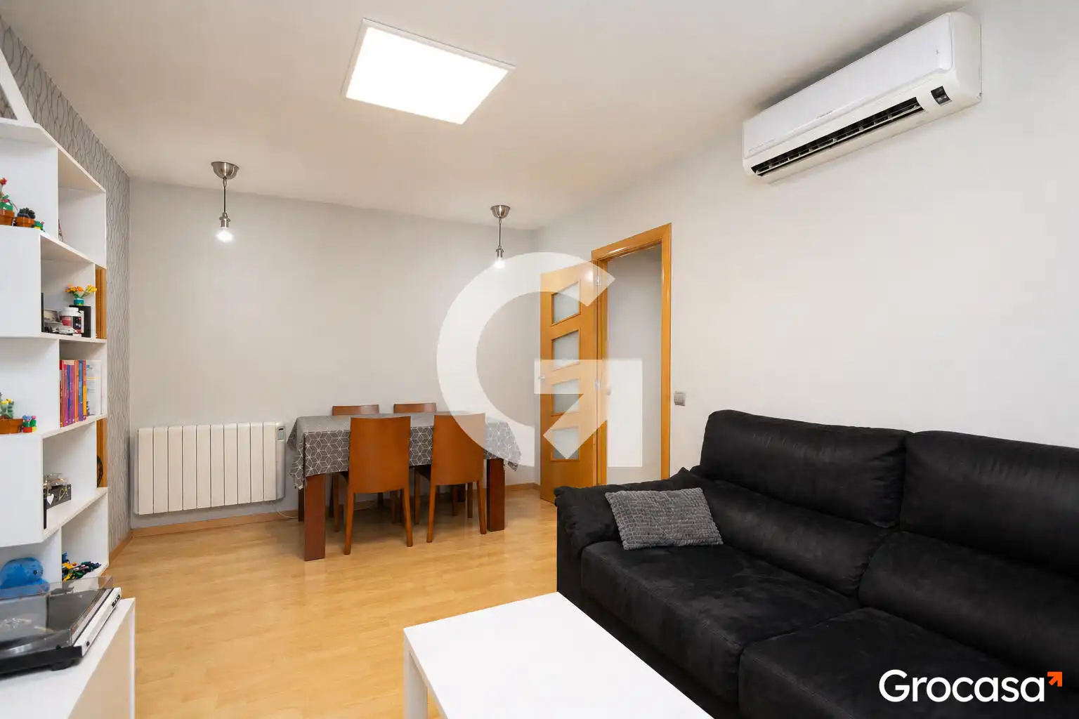 Sala de estar de Piso en venta en Sant Boi de Llobregat con Aire acondicionado y Calefacción