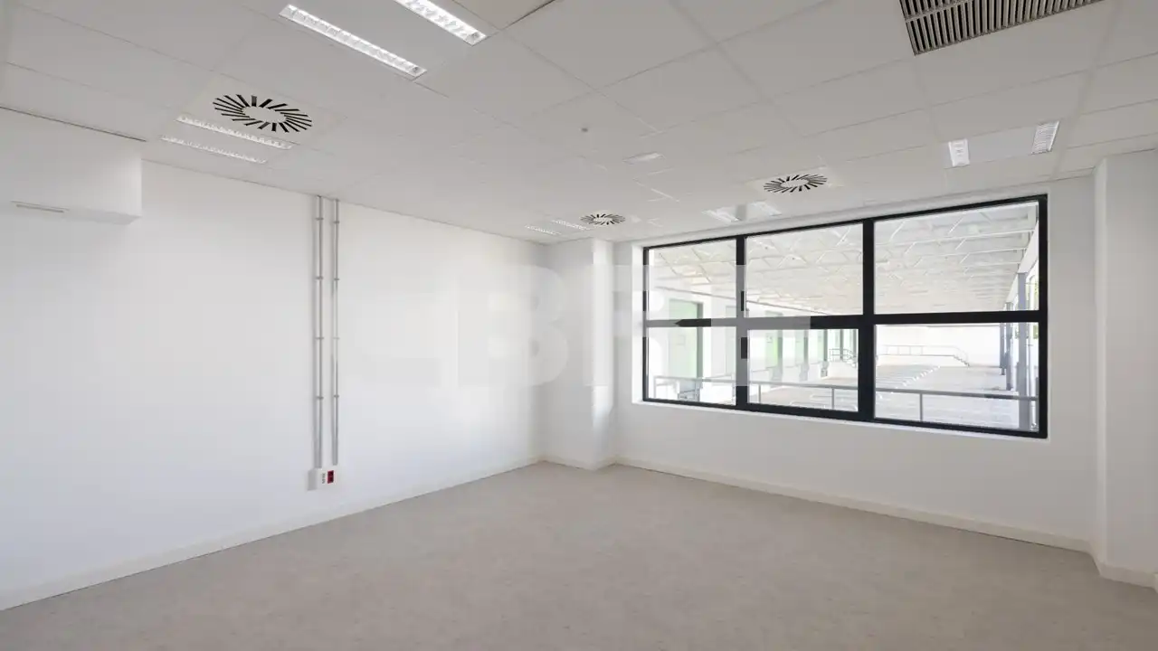 Nave industrial en alquiler en Avenida de Daganzo 23, imagen 24