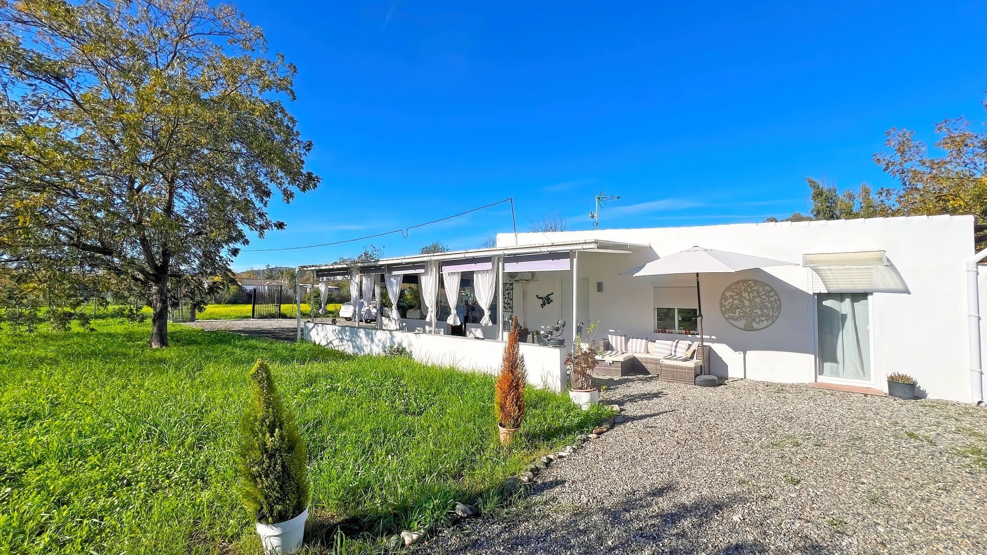 Country house for sale in Coín  with Air Conditioner and Swimming Pool