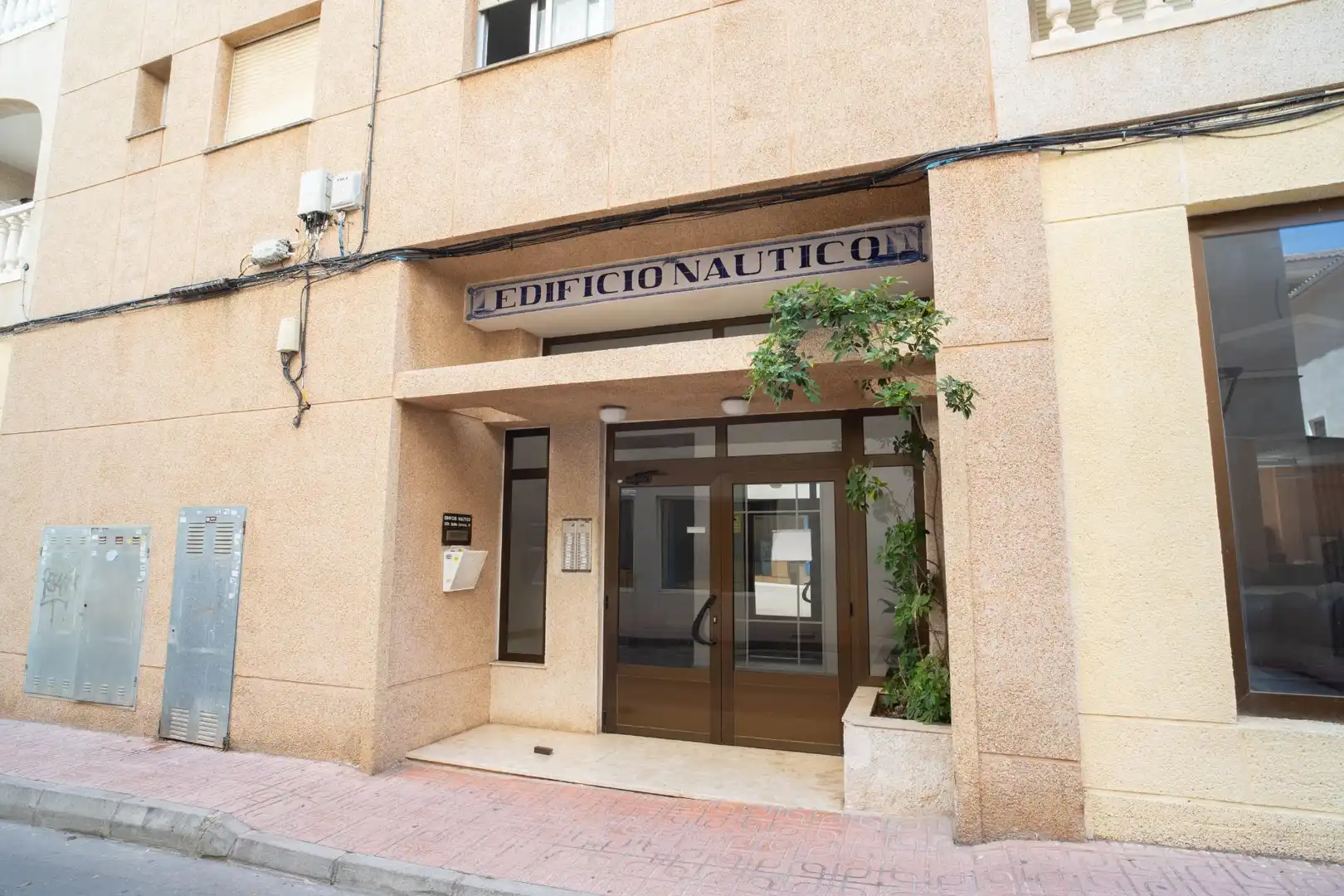 Flat with lift for sale in Calle DR E CERVERA 14, imagen 2