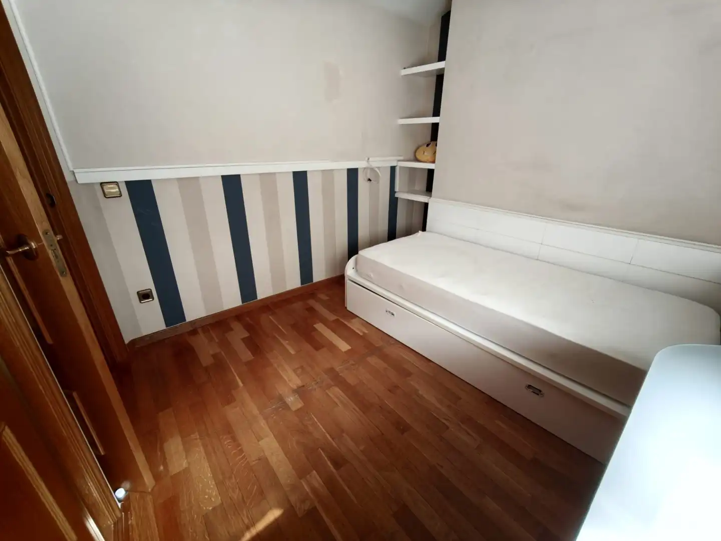 Dormitori de Dúplex en venda en Albacete amb Calefacció, Parquet i Jacuzzi