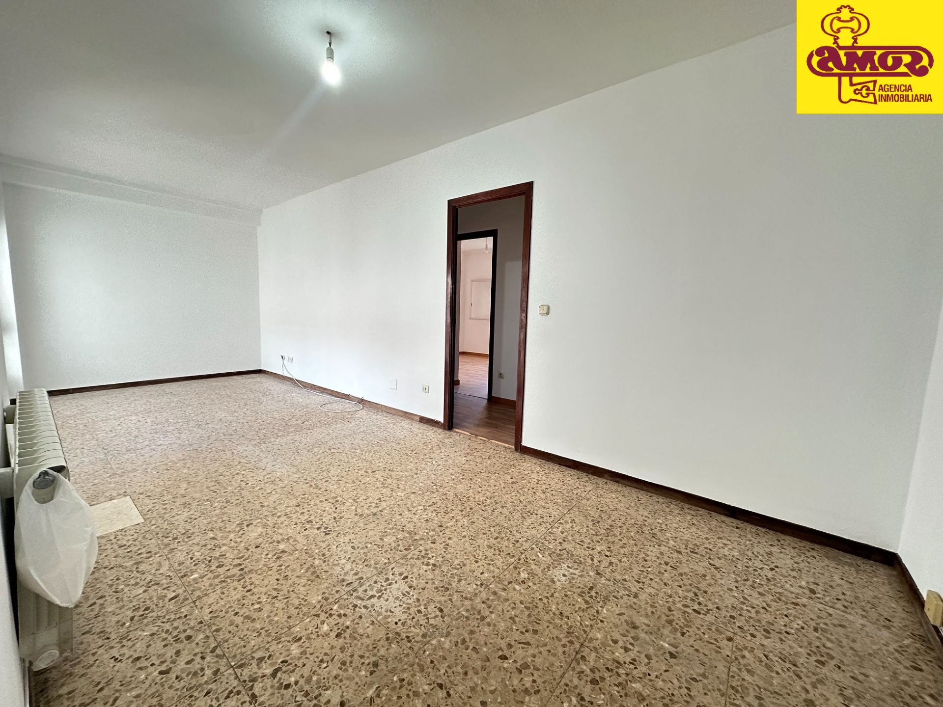 Sala de estar de Piso en venta en Santiago de Compostela  con Calefacción y Trastero