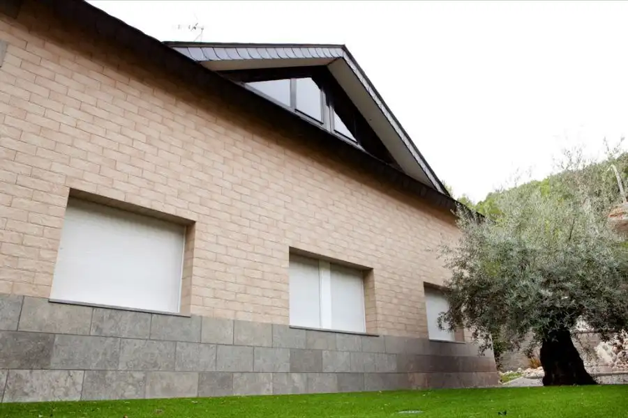 Vista exterior de Casa o xalet en venda en Vallirana amb Aire condicionat i Terrassa