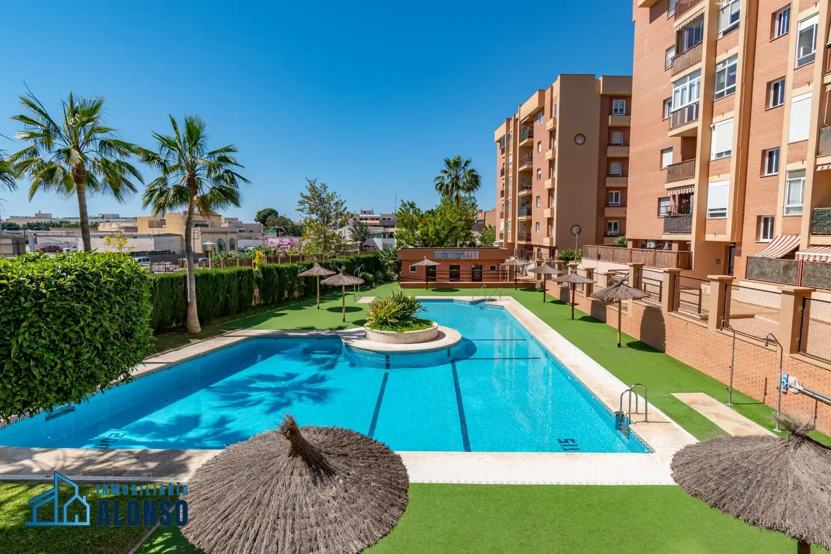 Wohnung mit Terrasse zum Verkauf in Nueva Andalucía