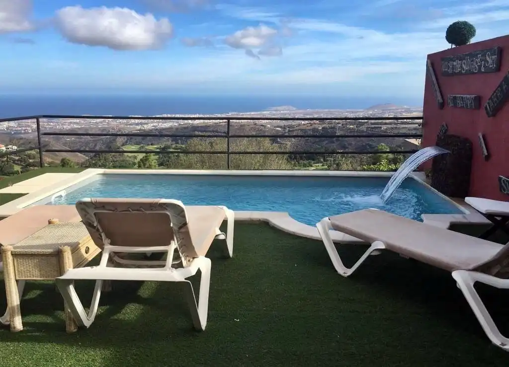 Swimming pool of Houses for sale in Santa Brígida  with Air Conditioner, Heating and Private garden