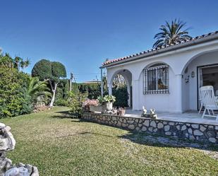 Jardí de Casa o xalet en venda en Marbella amb Jardí privat i Moblat