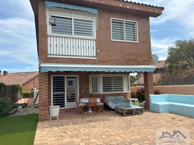 Casa-chalet en Venta en Quijorna