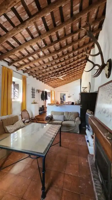 Casa rústica amb terrassa en venda a Cazalla de la Sierra