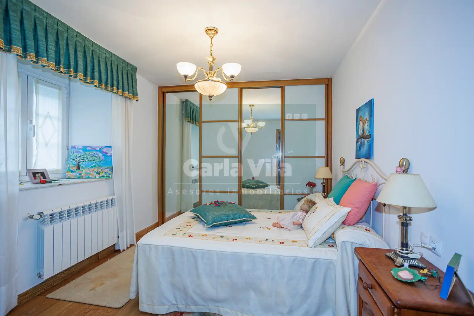 Dormitori de Finca rústica en venda en Lugo amb Jardí privat, Parquet i Terrassa