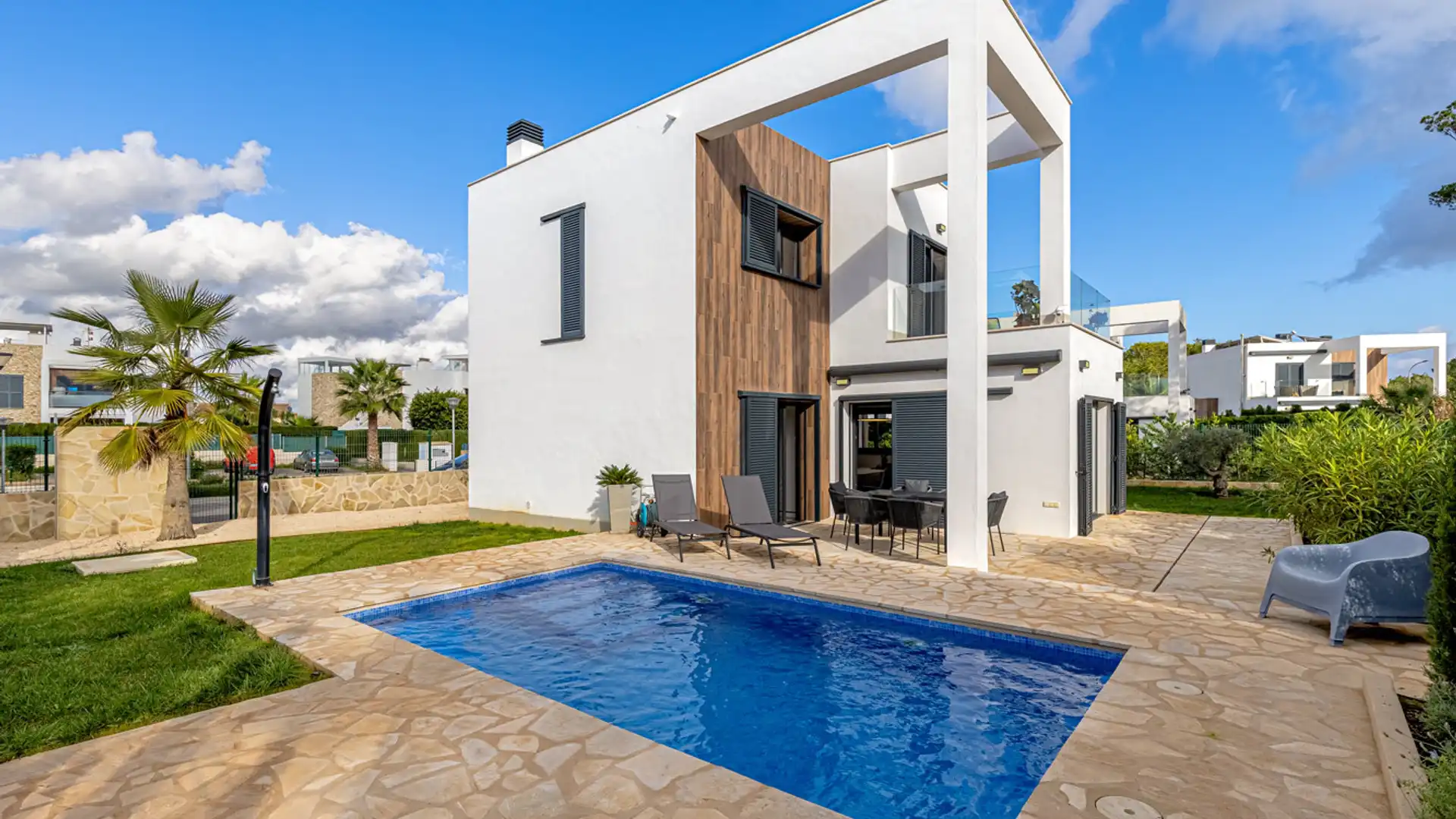 Swimming pool of Houses for sale in Manacor  with Air Conditioner, Heating and Terrace