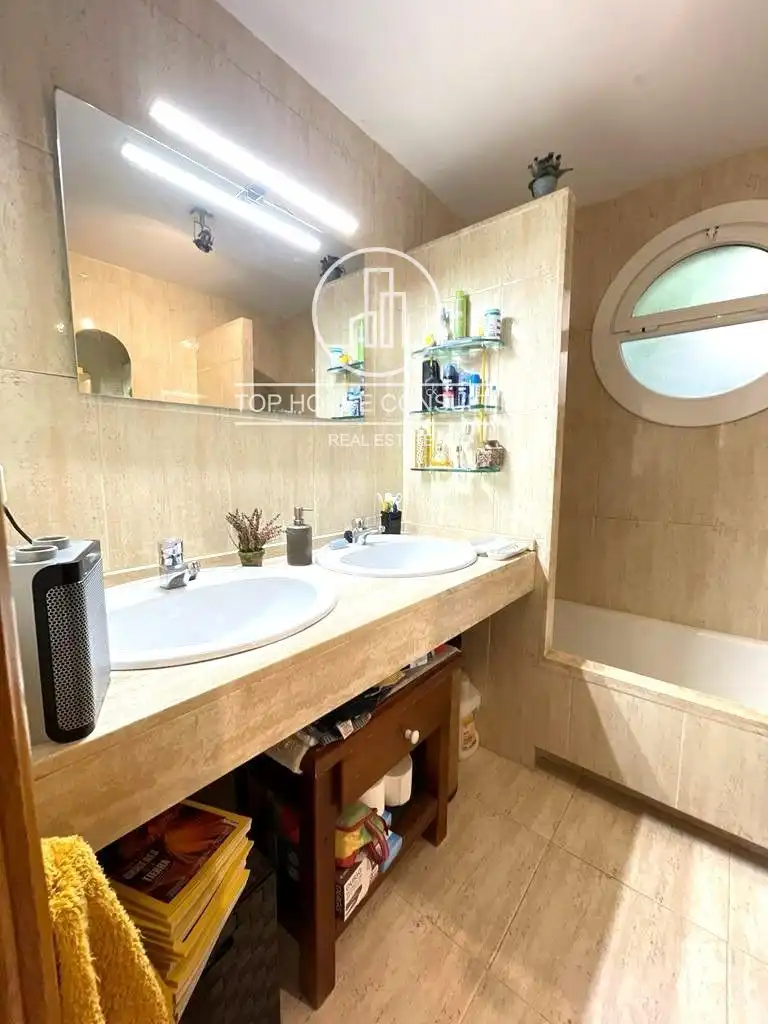 Baño de Casa o chalet en venta en Òrrius con Aire acondicionado, Calefacción y Terraza
