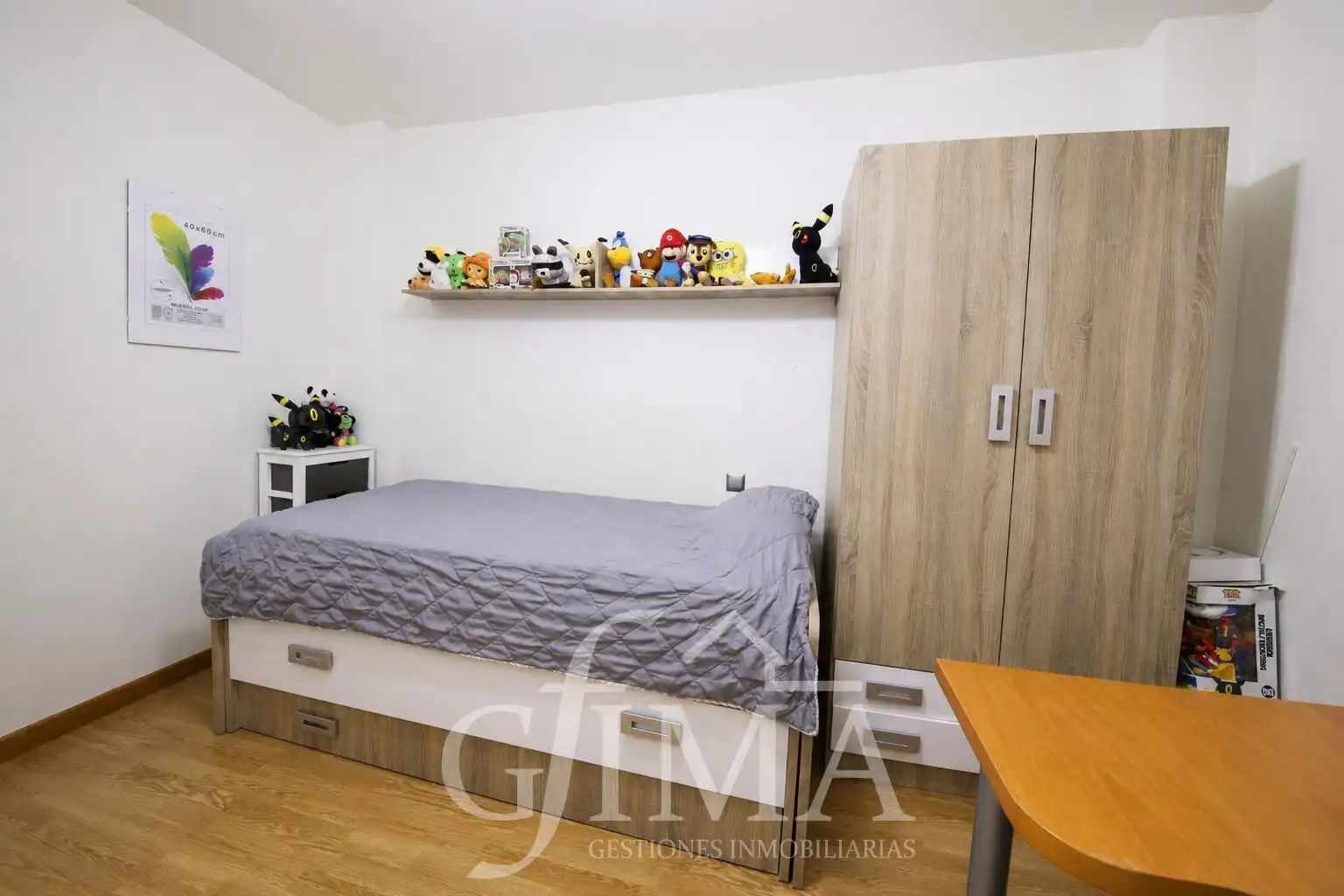 Habitación de Casa adosada en venta en Tomelloso con Calefacción y Amueblado