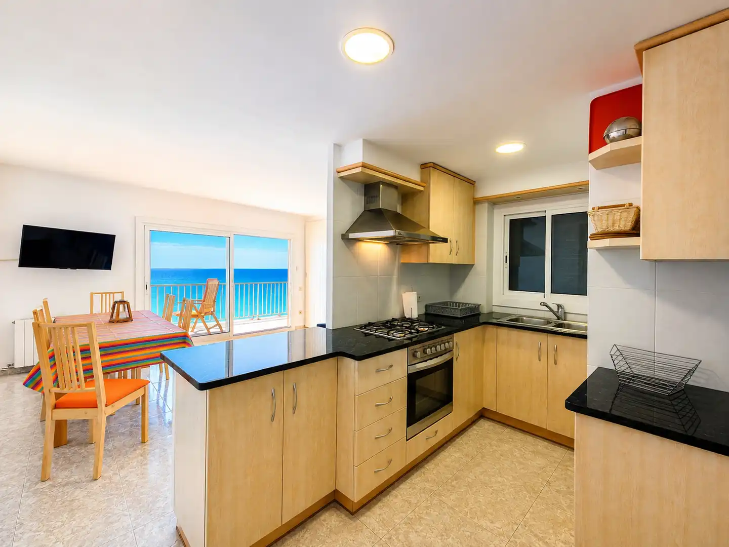 Cuina de Apartament de lloguer en Calonge i Sant Antoni amb Calefacció, Terrassa i Moblat