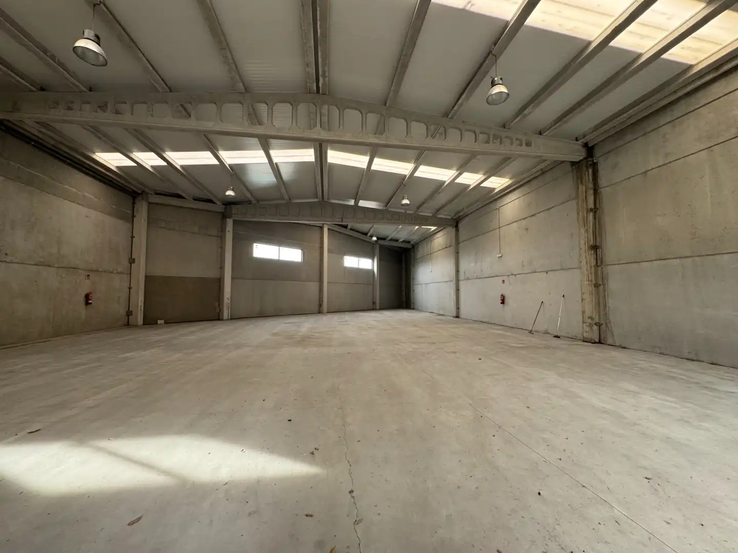 Industriegebäude zur Miete in San Cibrao das Viñas