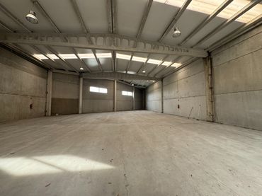 Industriegebäude zur Miete in San Cibrao das Viñas