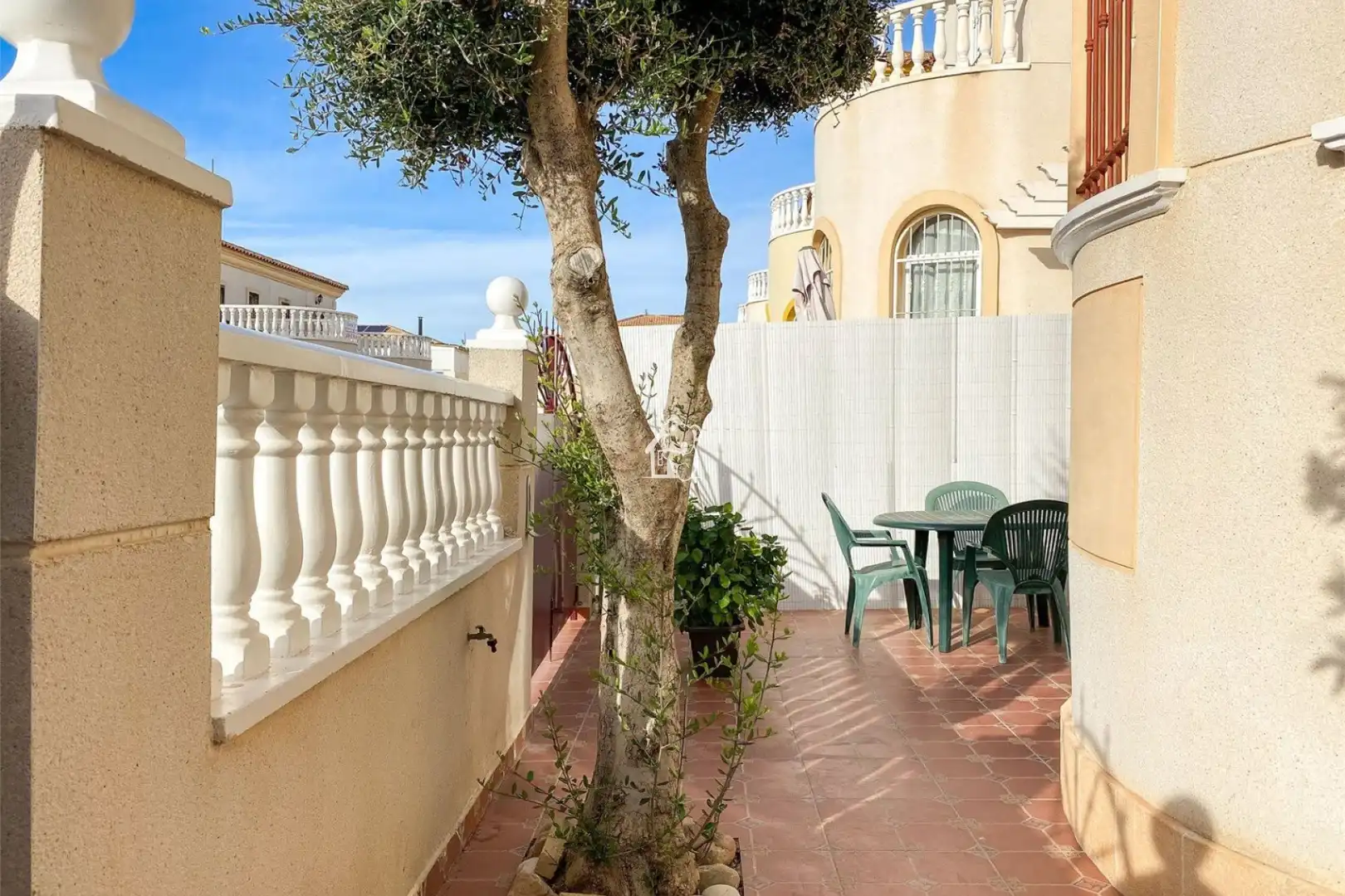 Terrassa de Casa adosada en venda en Torrevieja amb Aire condicionat, Jardí privat i Terrassa
