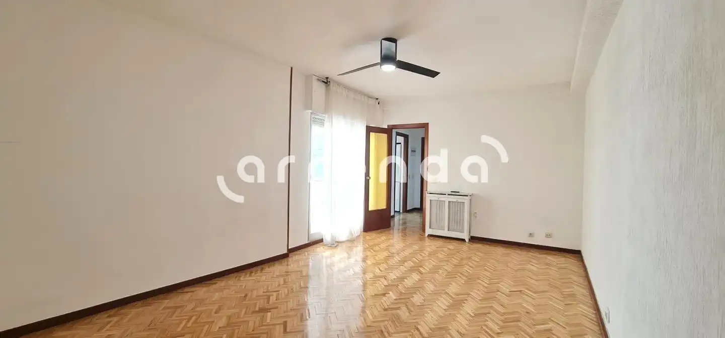 Piso de alquiler en Del Amor De Dios, Cortes - Huertas