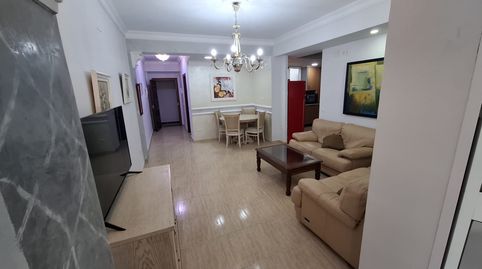 Foto 3 de Piso en venta en Puerto Deportivo, Fuengirola