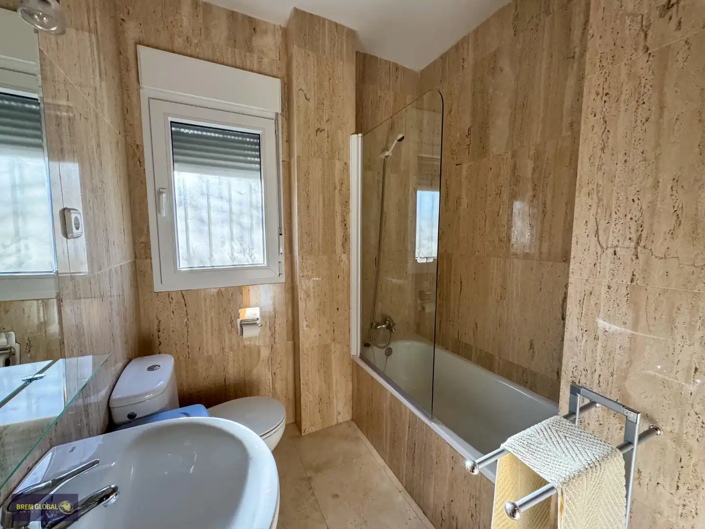 Baño de Casa o chalet en venta en Lozoyuela-Navas-Sieteiglesias con Jardín privado
