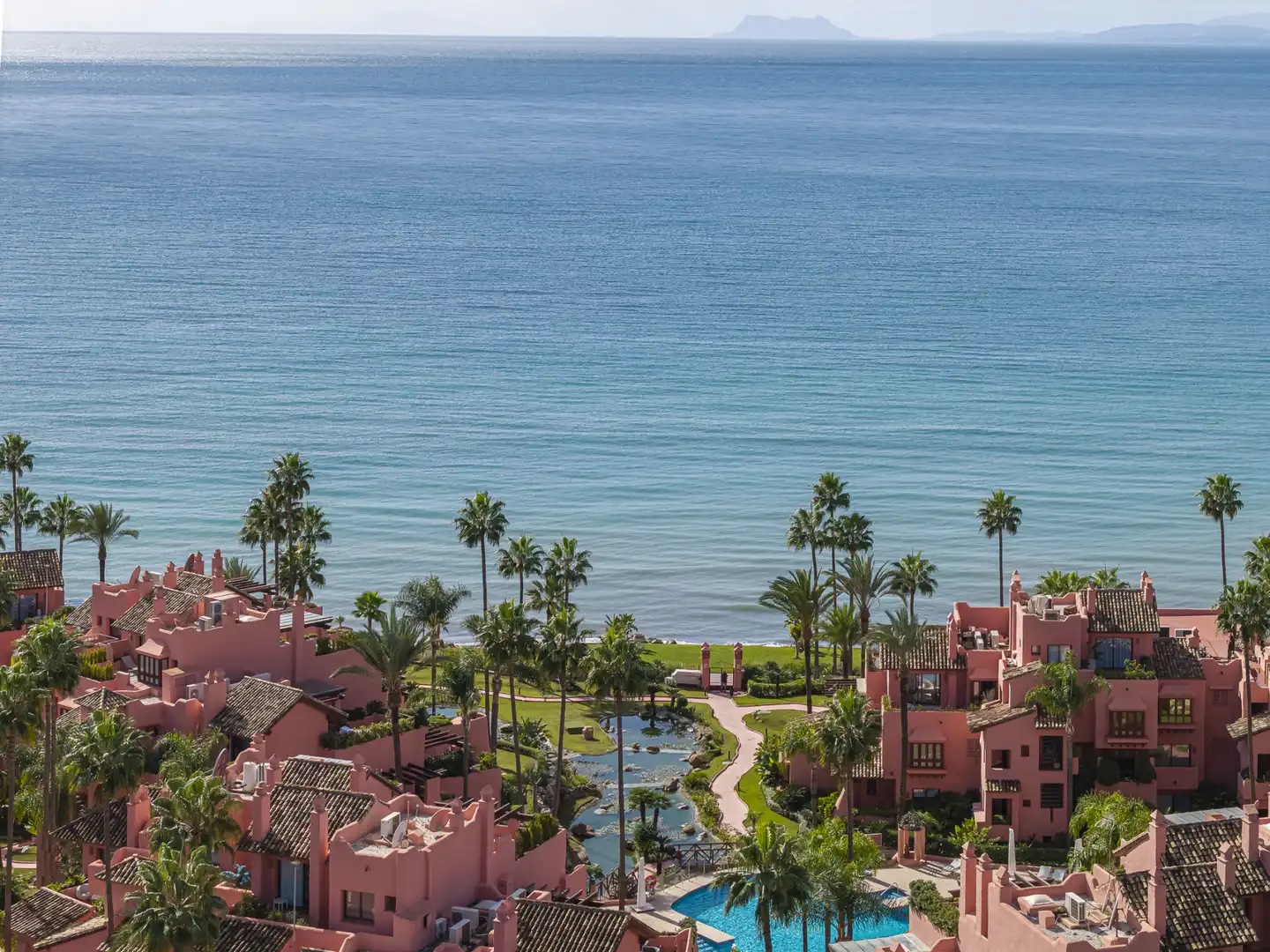 Exterior view of Apartments for sale in Estepona  with Air Conditioner, Terrace and Swimming Pool