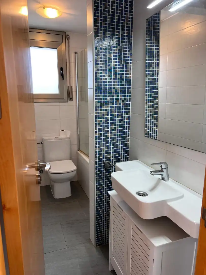 Badezimmer von Haus oder Chalet zur Miete in Sitges mit Klimaanlage, Heizung und Privatgarten