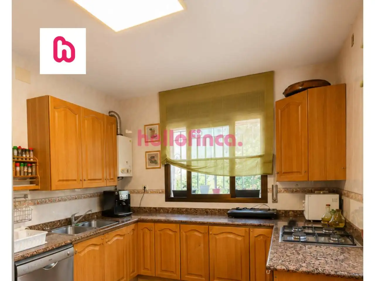 Detached house with pool for sale in Calle Vallès, imagen 10
