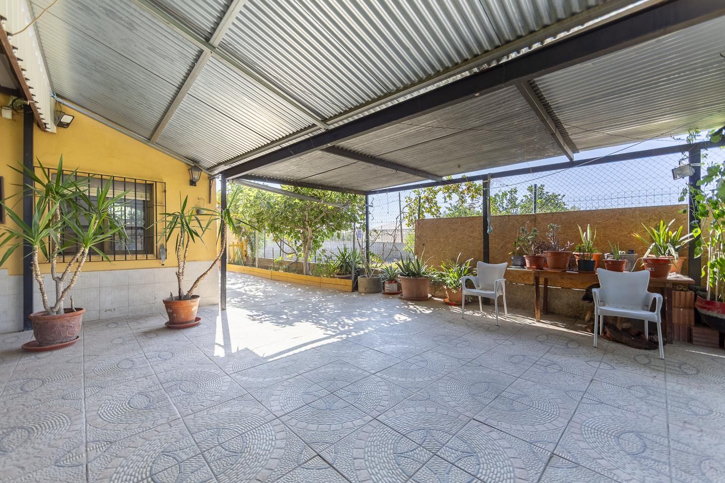 Terrassa de Casa o xalet en venda en  Almería Capital amb Aire condicionat, Jardí privat i Terrassa