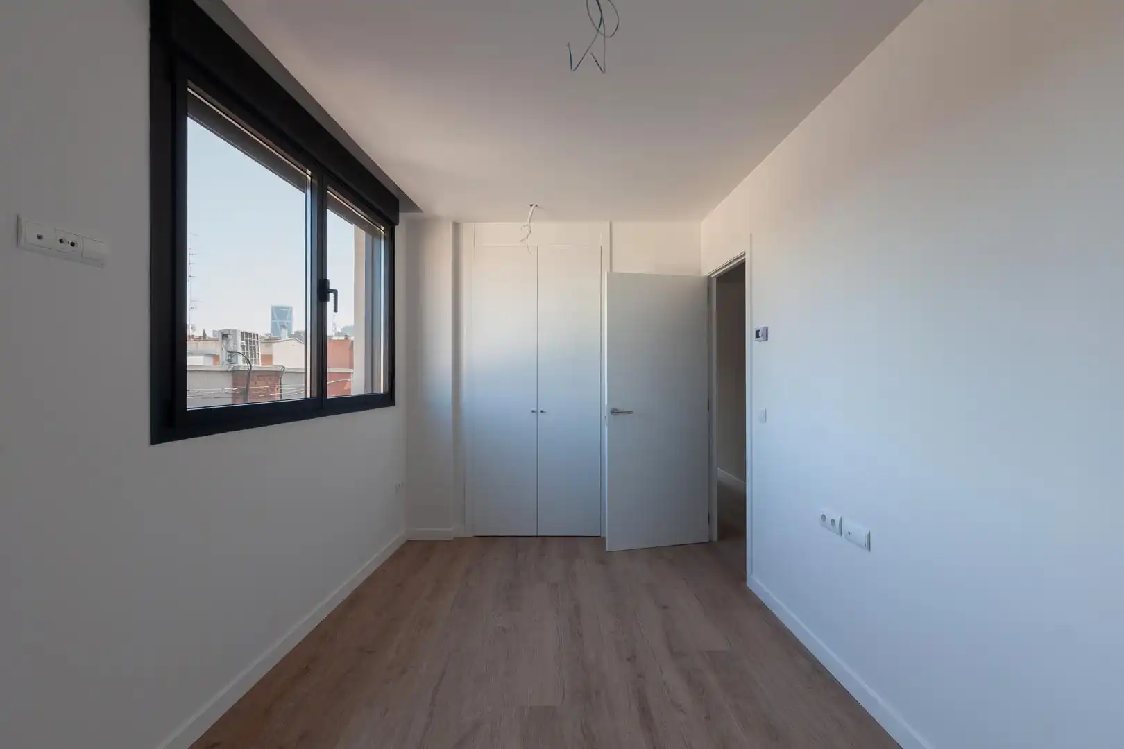 Piso en venta en Calle Esperanza Sánchez Carrascosa, 45, Valdeacederas