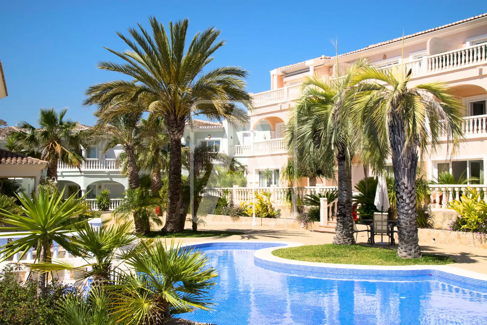 Vista exterior de Apartament en venda en Benissa amb Aire condicionat, Calefacció i Jardí privat