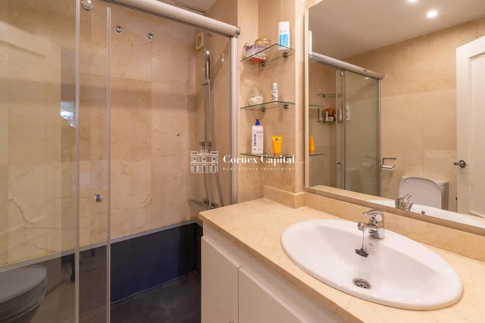 Bathroom of Flat for sale in Castell d'Aro, Platja d'Aro i s'Agaró  with Air Conditioner, Heating and Private garden