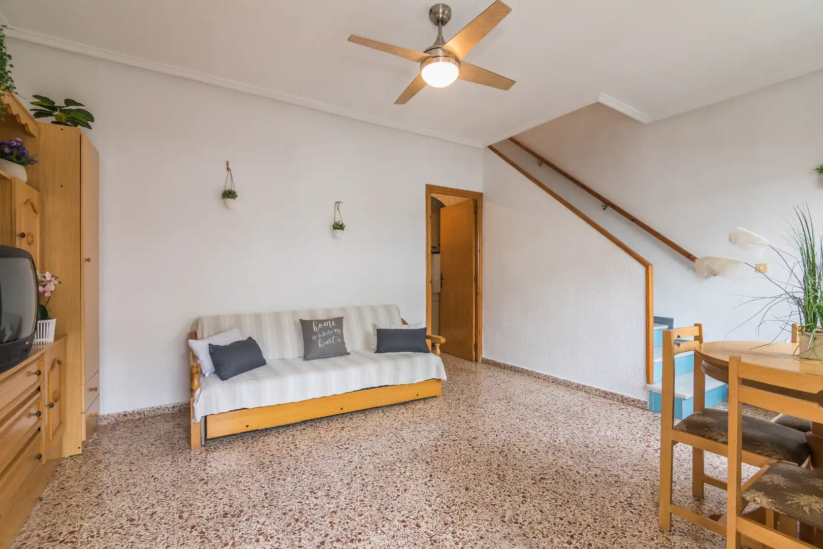 Sala d'estar de Casa o xalet en venda en Santa Pola amb Terrassa, Moblat i Balcó