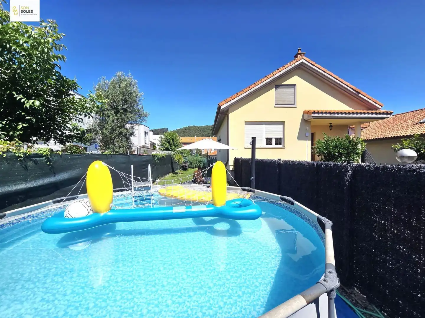 Piscina de Casa o xalet en venda en Piélagos amb Calefacció, Jardí privat i Traster