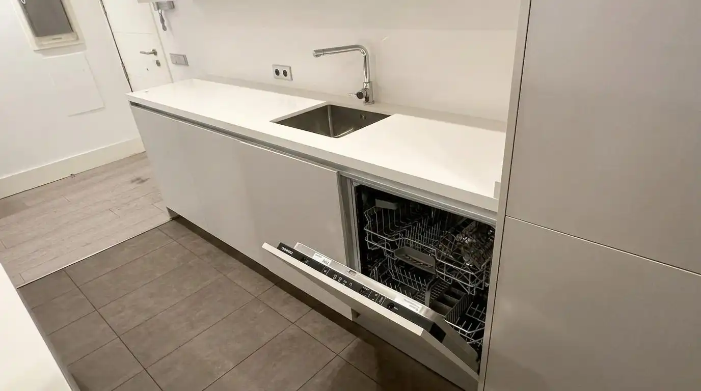 Cuina de Pis en venda en Málaga amb Aire condicionat, Calefacció i Moblat