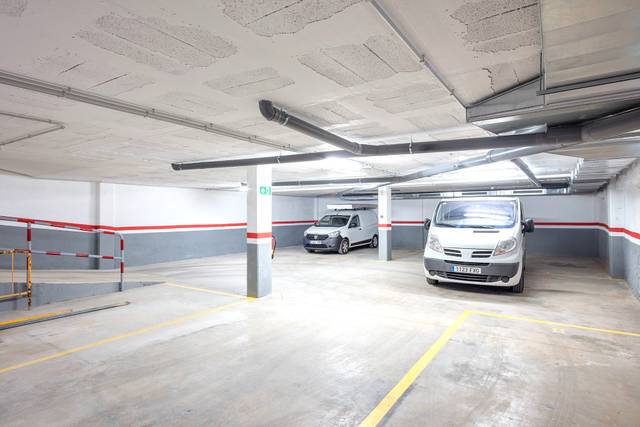 Garaje en Alquiler en Carrer del Vallespir, 86 en Sants