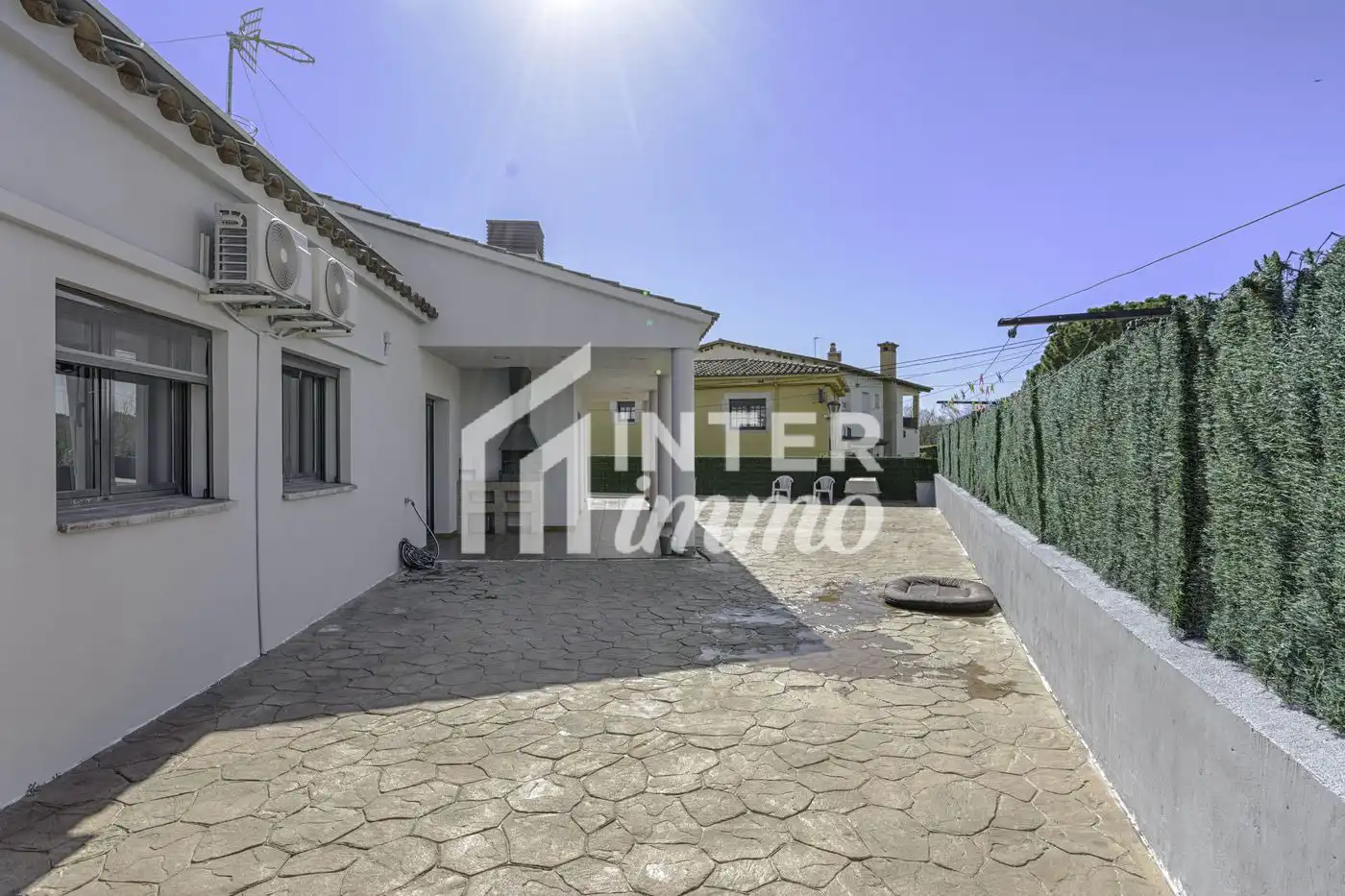 Vista exterior de Casa o chalet en venta en Cistella, Girona