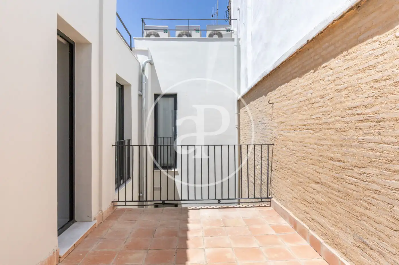 Attic for rent in Calle de Pérez Bayer, Sant Francesc